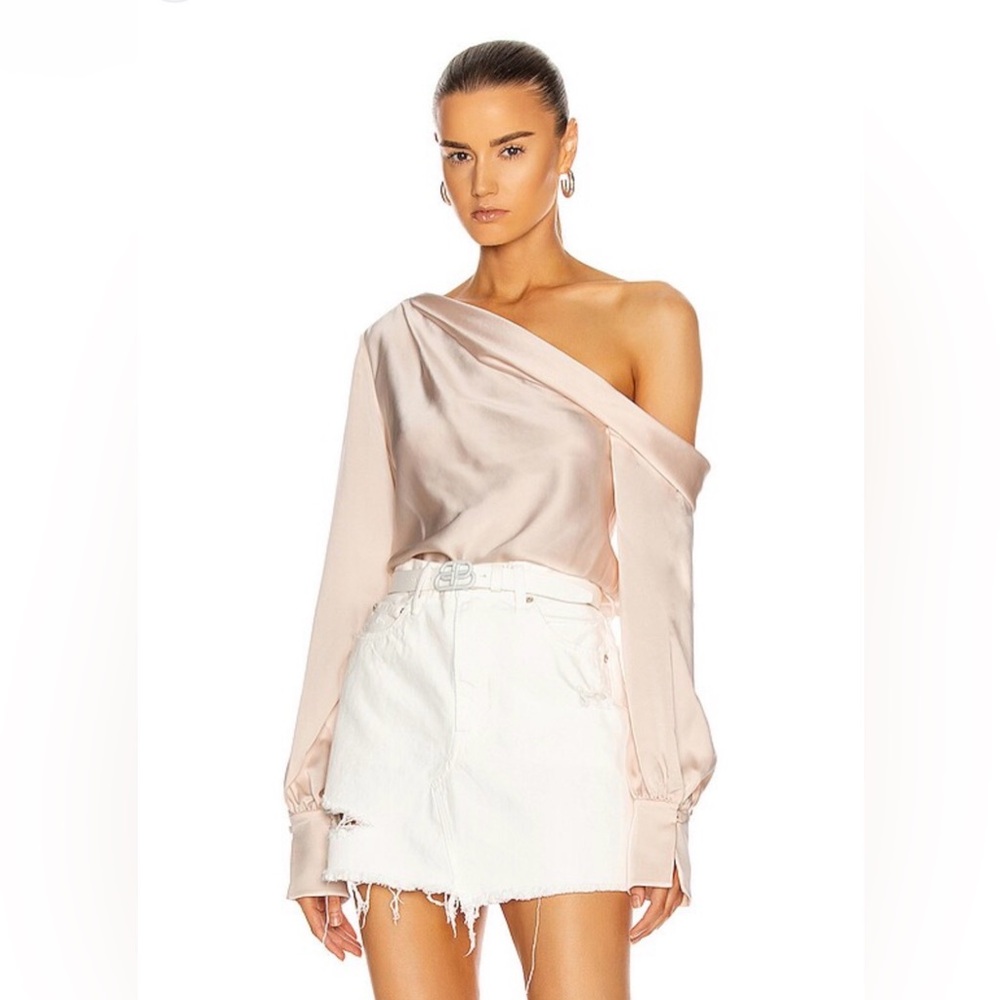 SIMKHAI Alice One Shoulder Top in
Dove